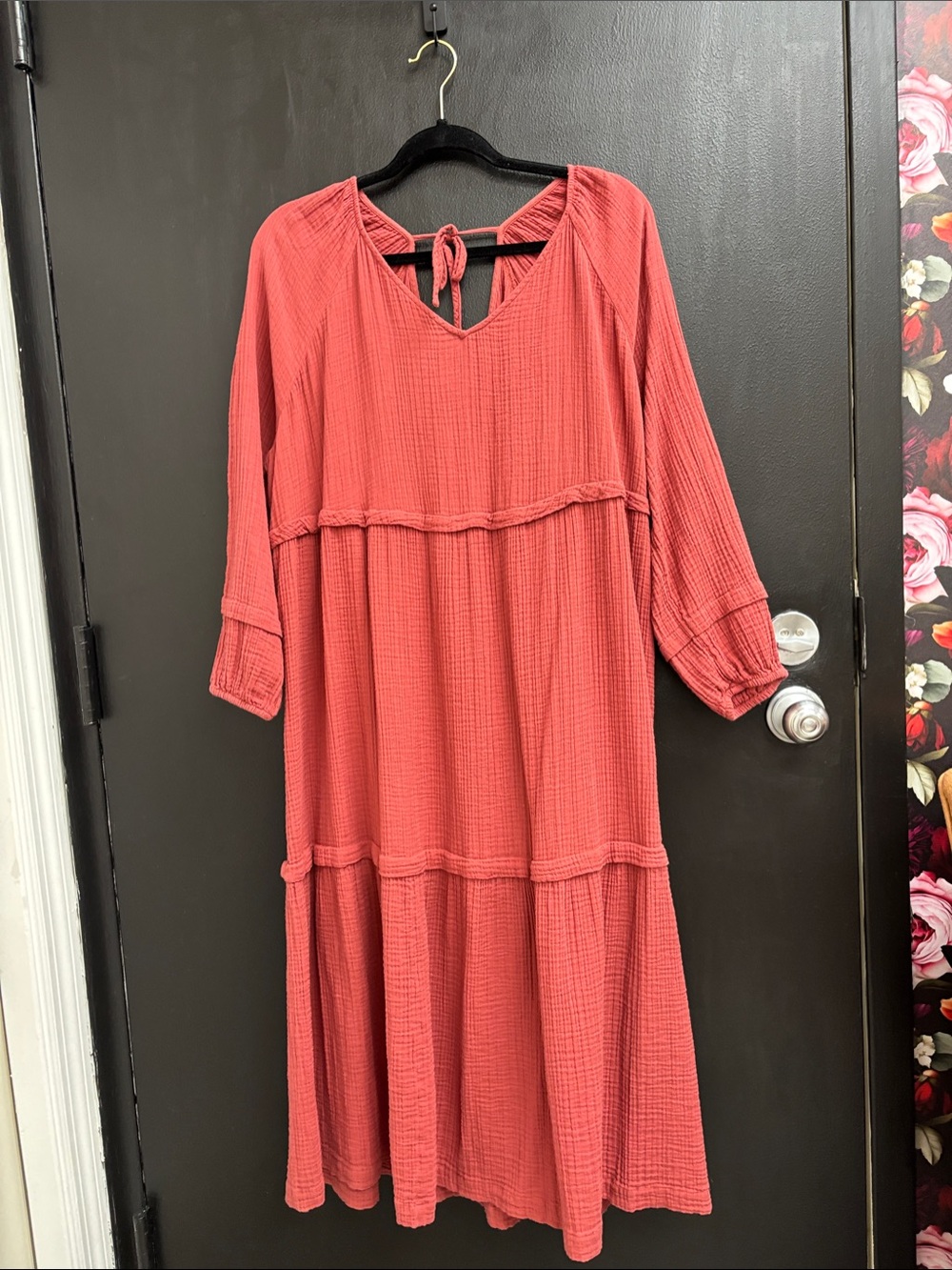 Wonderly dark Coral Tiered Maxi Dress V-Neck Tie fall light weight xl casual